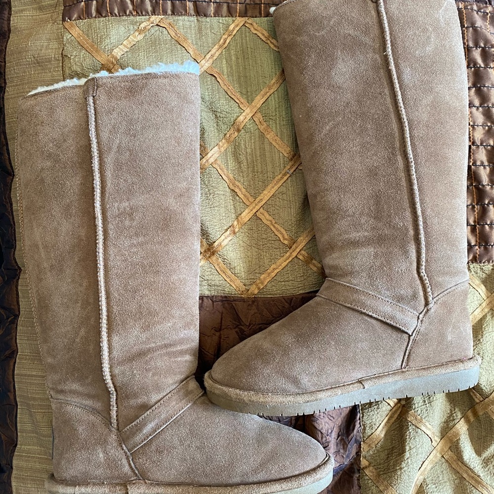 Bear paw boots